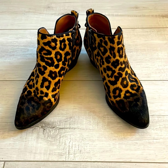 Franco Sarto Shellson Leopard Print Calf Hair ankle booties. 7.5. - Picture 1 of 5